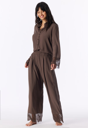 Pigiama lungo in tessuto a trama, con pizzo, marrone scuro - Modern Lace