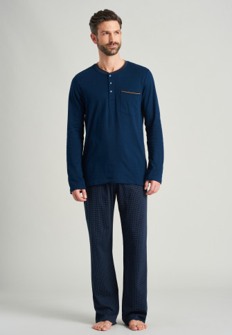Lange pyjama met fijne interlock Serafino-kraag met havana-patroon - Fine Interlock