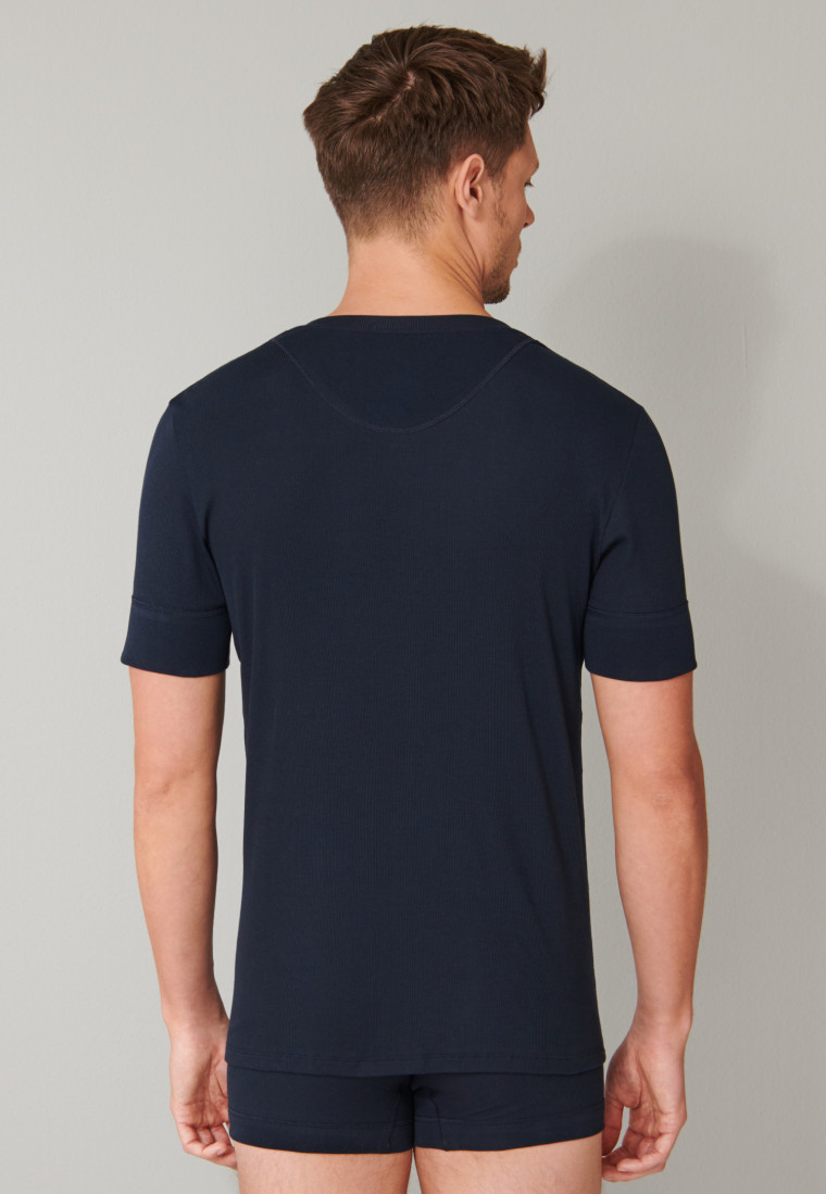 Maglietta a maniche corte in cotone biologico a doppia costa con abbottonatura, blu scuro - Retro Rib