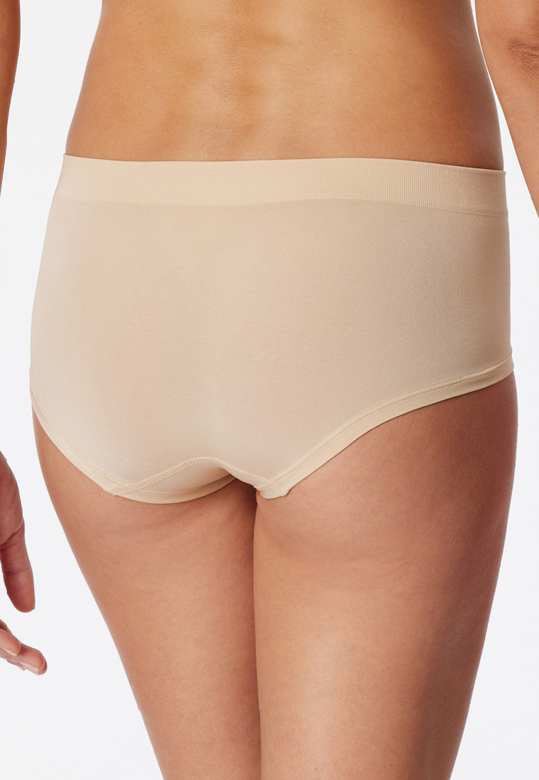 Shorty de couleur sand de la collection Seamless light