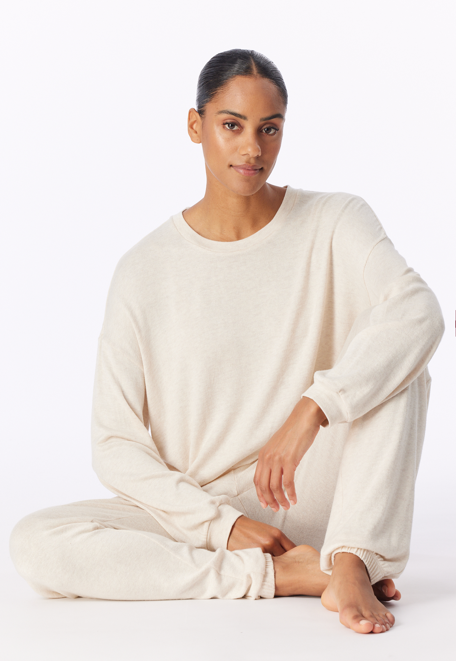 Langere loungeset met jersey gebreide manchetten, beige gemêleerd - Mix+ Relax 48