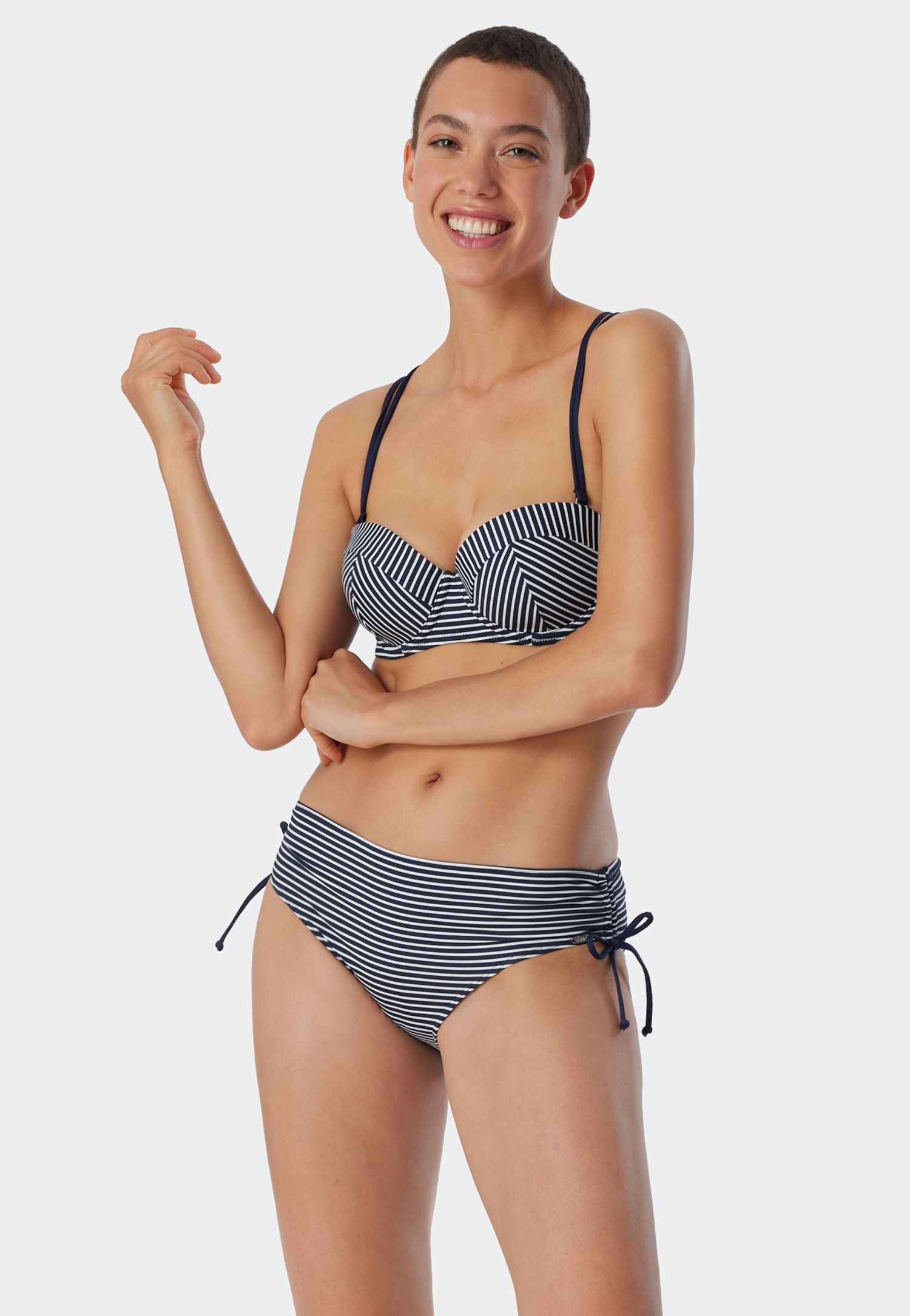 Schiesser Bandeau Bügel-Bikini Softcups variable Träger Streifen Midi-Slip verstellbare Seiten dunkelblau - Ocean Dive für Damen